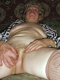 Amateur Granny Showing Off At Home - Retired Sluts Mature Porn Sex XXX Free Pics Picture Pictures Mom